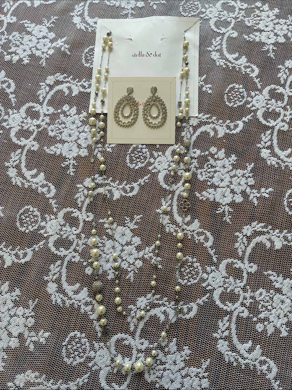Stella & Dot Ivory Pearl Layered Necklace with Coordinating Drop Earrings